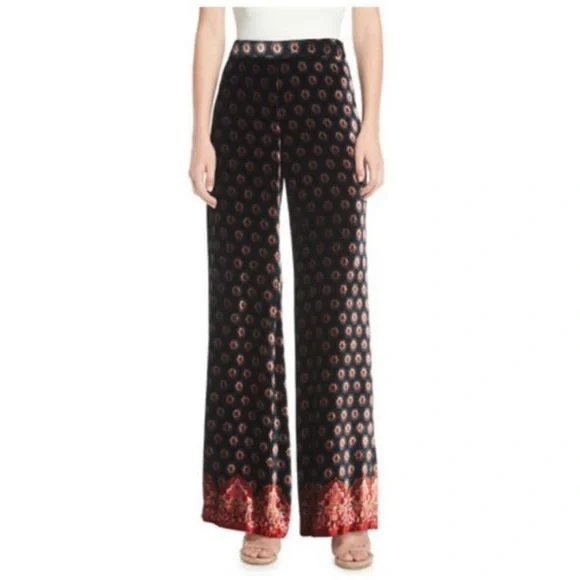 Trina Turk Palazzo Flare Damask Jacquard Velvet Like Print Pants size 10 - Picture 2 of 7